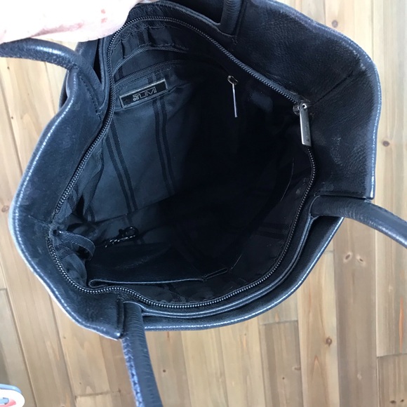 Tumi Womens All Leather Black Top Handle Tote Handbag - Picture 16 of 16